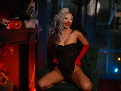 PalomaMarris Simply De Vil-ine Pic 8