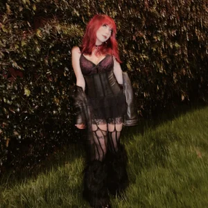 Magic_ivy a photo session on the street under the moonlight 🌛 Poză 6