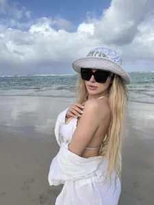 KylieJoyce My fav vacantion @puntacana, enjoy it, a lot of crazy and beautiful photos🥰🤣 Pic