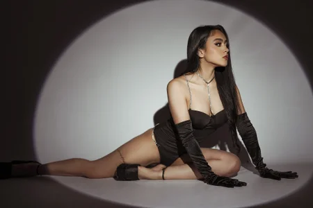 HannaClarrk_のyour little demon❤️🖤の 5枚の写真