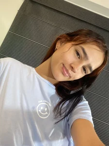 MelodyMansson Good morning, sweetheart ☀️💫 I’m live from 8:30 a.m. to 3:30 p.m., ready to warm your day with my s Immagine  2