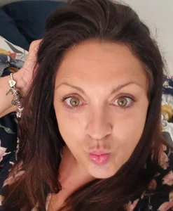 XSouthlondonNAUGHTYMILFXX Just me Pic 2