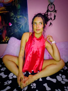 Dacotafire_18 Playful Dacota 🤑 Pic 4