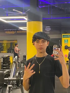 artemis_jones Public Pic 3