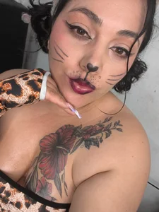 jazmin_blowjobの🐱Gatita hot😽の 3枚の写真