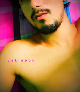 pakinoon Public  3টি ছবি