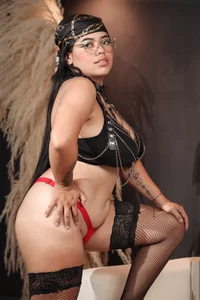 Melisa_Soto COME WITH ME Immagine  4