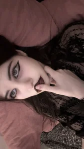 Alicemyrr Public Foto