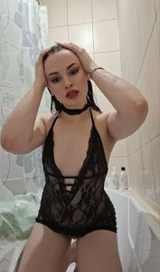 Luxuriouss_s In shower mm Pic 4