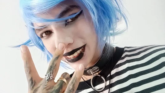 gabriel__manson How do I look with a blue wig? зображення 5