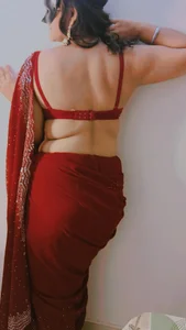sexy-Alia01 Public Foto 4