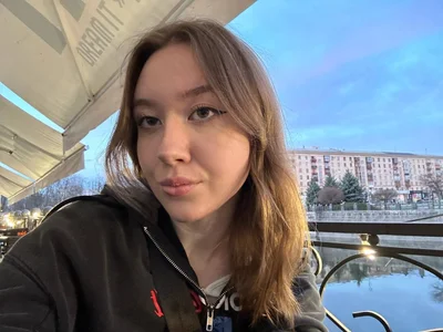 kimiko_shine Just me 🦋 Foto 3