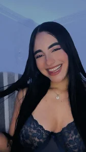 SofiCastro09_ Hair black 🖤 Immagine  3