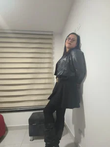 ELLE_HADID Your Sexi Elle Pic 3