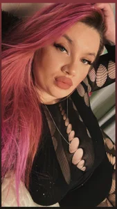 MelanieBrownn Public Pic 2