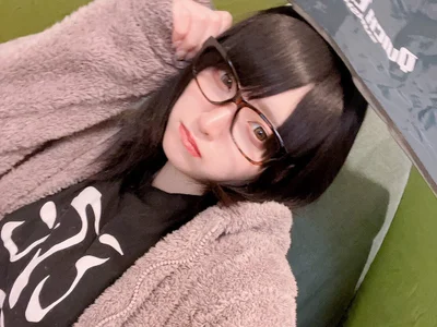 maataaan 自撮り slika 2