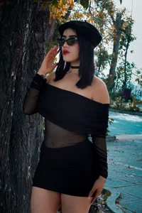 Emily_robertss1 🖤 Dark Beauty Poză 3