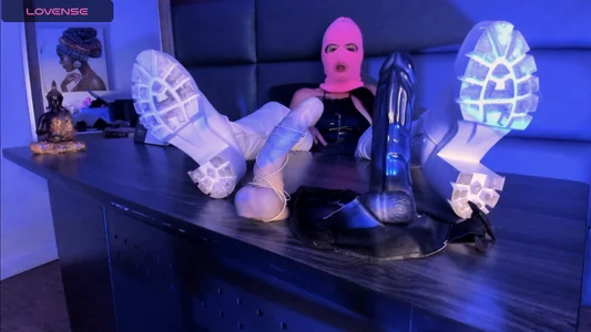 Sarah_Mistress_ UR MASKED BOSS Pic 6