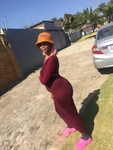 CurvyFaith0 Public 사진 5