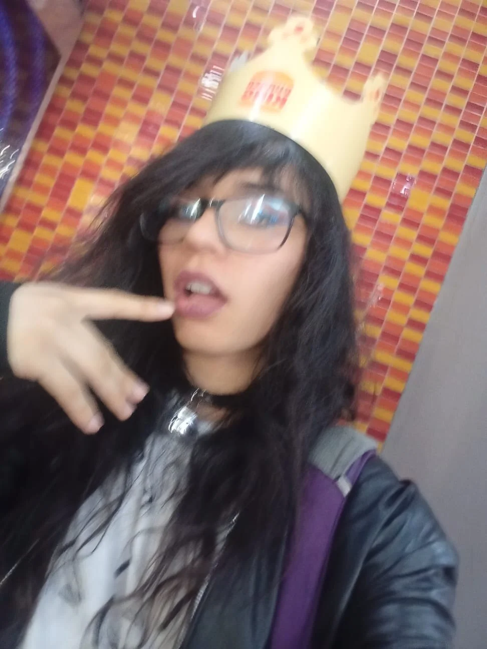 lucymontealegreuwu Poză populară 8530