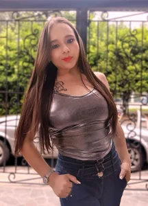 MeliissaAdams Public Pic 9