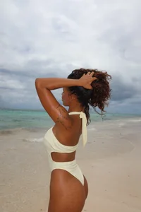 Gia_curly Public Bilde 3