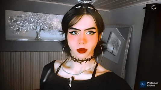 vicky_fant4sy Cold attitude, look that says everything ✨ Pic 5