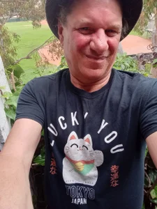 coryassman out and about Pic 8