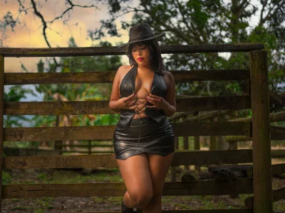 SophiaSummer Velvet Temptation Pic 2