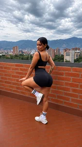 coraline_v Gym Clothes Pic