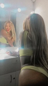 natasha_sexy69 Im yellow Pic 5