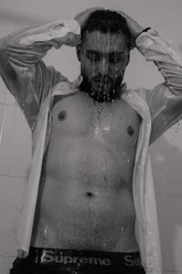 dominic_de_luca CLEAN OR MAYBE NOT!! 😈🚿 Foto 8