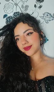 emiily_curly 🖤😍 Pic 2