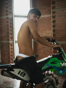 MathewAdamsのMotorcycle 🏍️の 2枚の写真