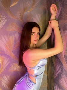 GLORIA_BLOOM Public Pic 4