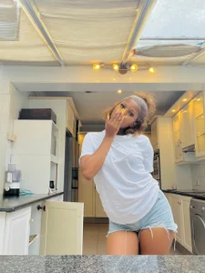 LadyKim101Public Bild
