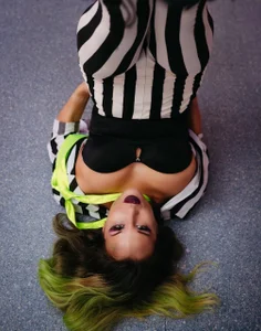 Jasmin_Bridget Public Foto 2