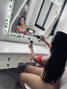 AnnaArela: Get to know me a little more💋💄 ( 2 фото)