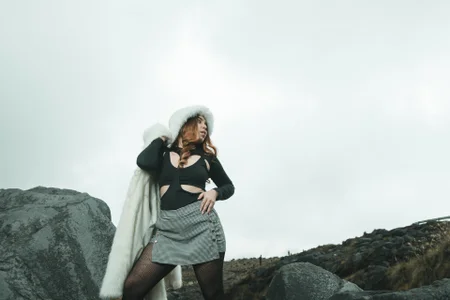 AmbarClarck on top of the mountain Foto 2