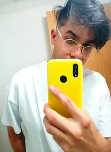 Latin_boy_surprisee Public Bilde 2