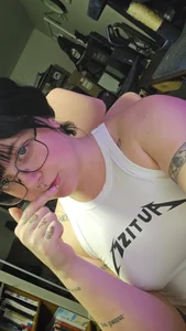 cute_aggro_gamer_girl Public Pic 3