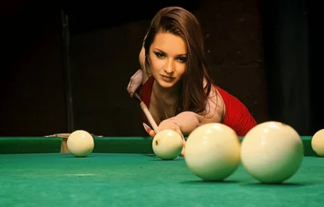 Vixsaria my sexy pool party😎 зображення 5