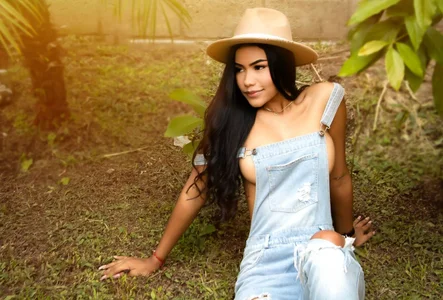 Zdjęcia chloe_sullivannn Sexy Chloe🔥:  5