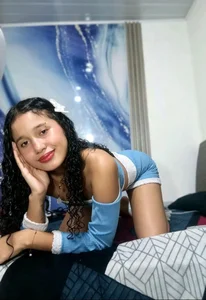 Aurora_Gatty my favorite color is blue like the sky - {count, plural, one {תמונה אחת} two {שתי תמונות} many {# תמונות} other {# תמונות}}