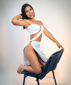 AishaKassandra Public Immagine  6