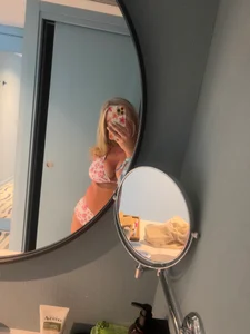 IvyRose21_X Public 圖片