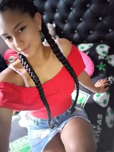 VenusBlazer Public টি ছবি