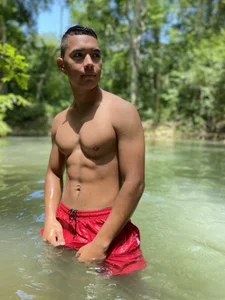 Roiber_only Public Pic 5