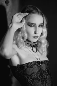 Zdjęcia amywhitenessxx perfect lady in red:  7