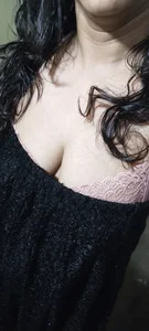 riya1512's XXX Nude Photo 2
